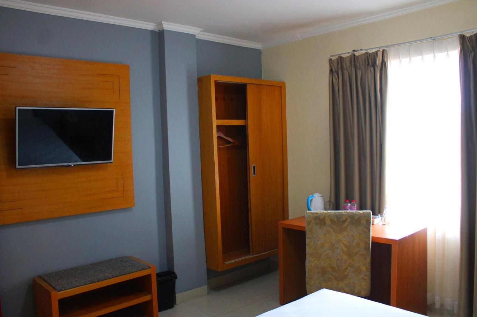 Maleosan Inn Manado Hotel Exterior photo