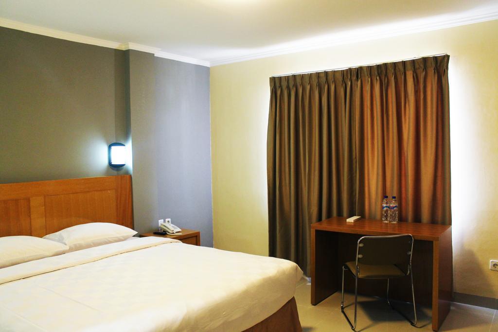 Maleosan Inn Manado Hotel Exterior photo