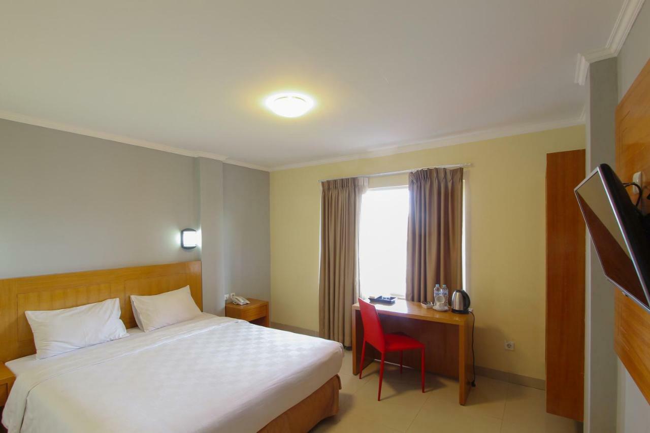 Maleosan Inn Manado Hotel Exterior photo